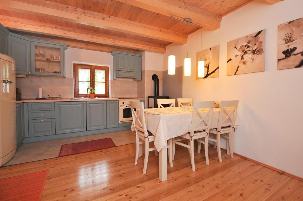 Apartments Tonkli Logje Oda fotoğraf